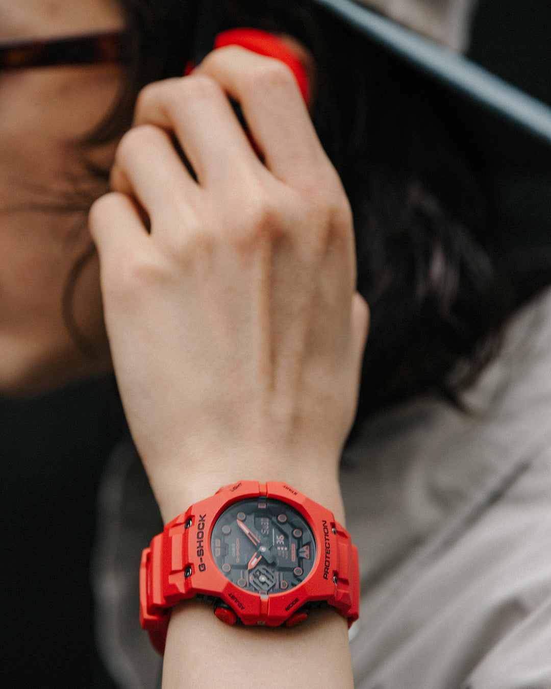 G-SHOCK GA-B001-4ADR Bluetooth