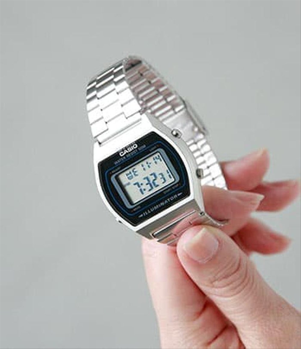 CASIO B640WD-1AVDF Vintage Women Watch