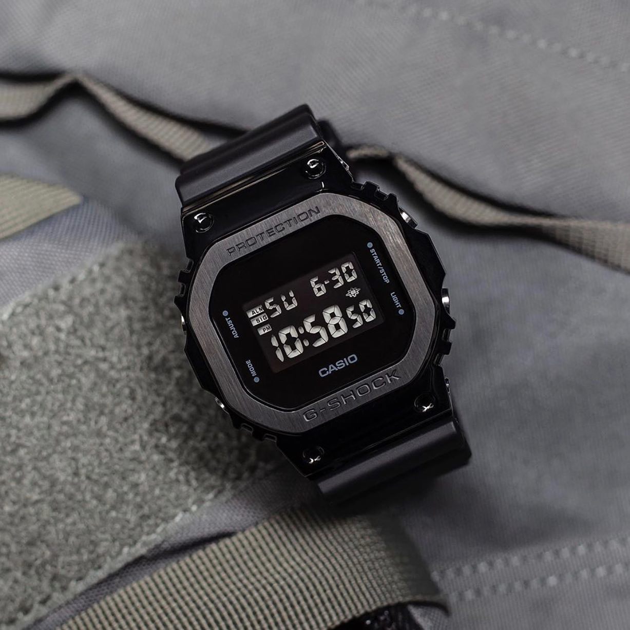 G-SHOCK GM-5600B-1DR Metal-Covered