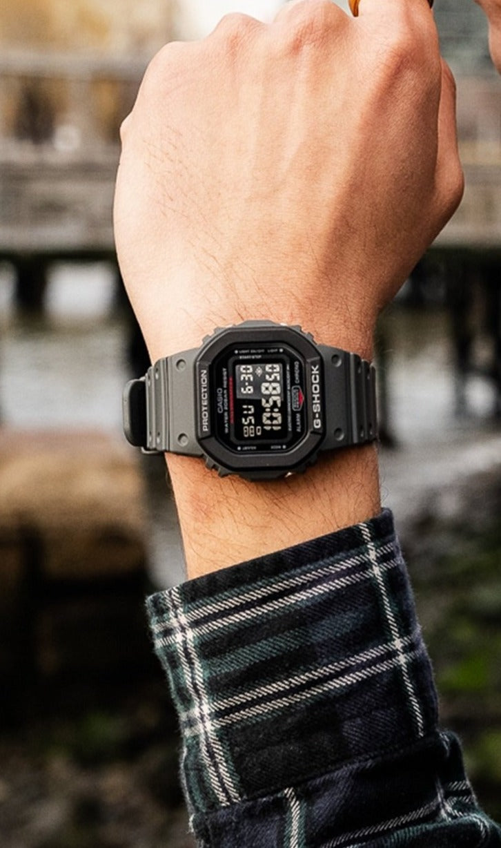 G-SHOCK DW-5610SU-8DR