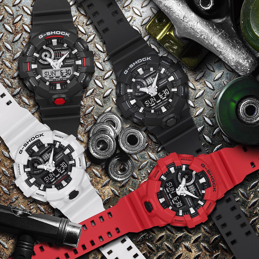 G-SHOCK GA-700-4ADR