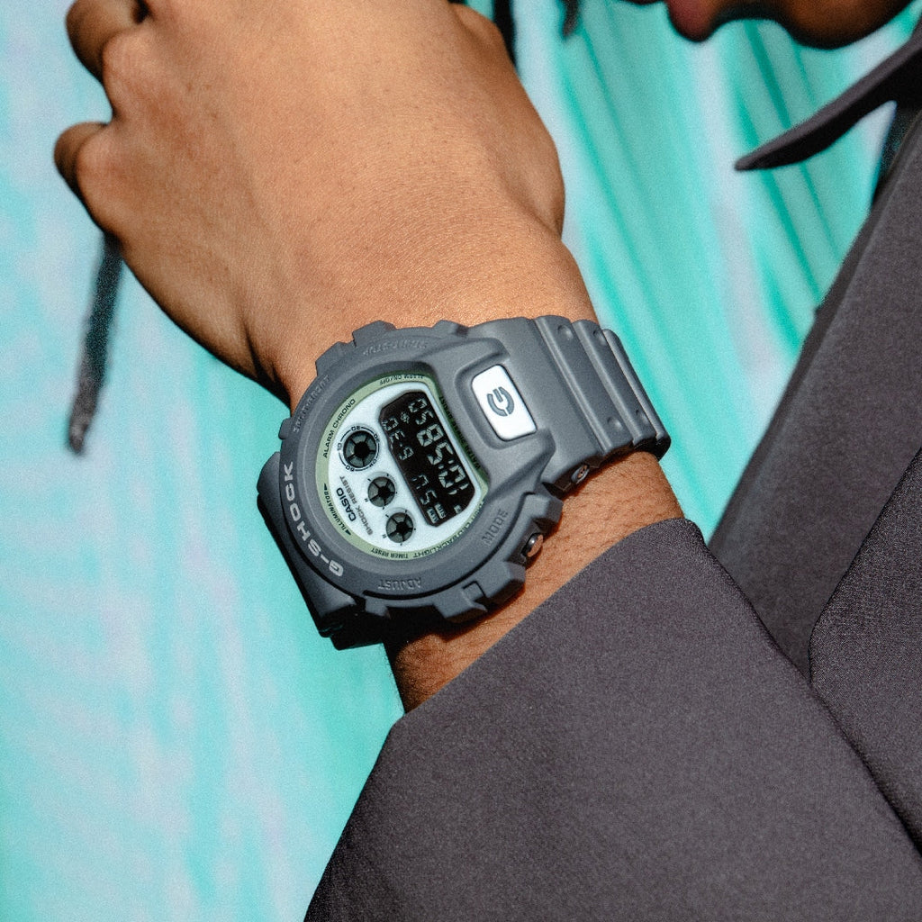 G-SHOCK DW-6900HD-8DR