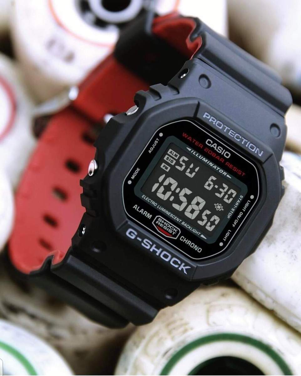 G-SHOCK DW-5600HR-1DR