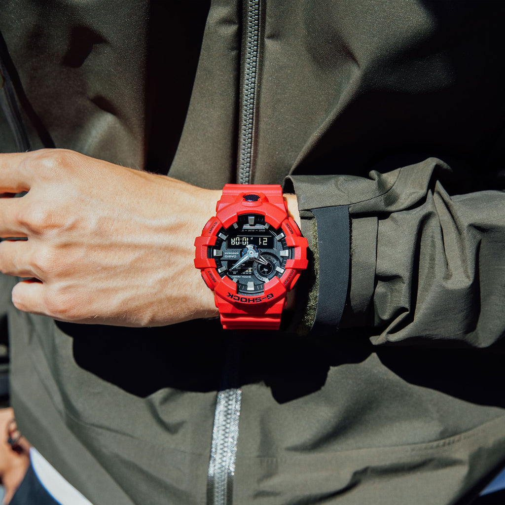 G-SHOCK GA-700-4ADR
