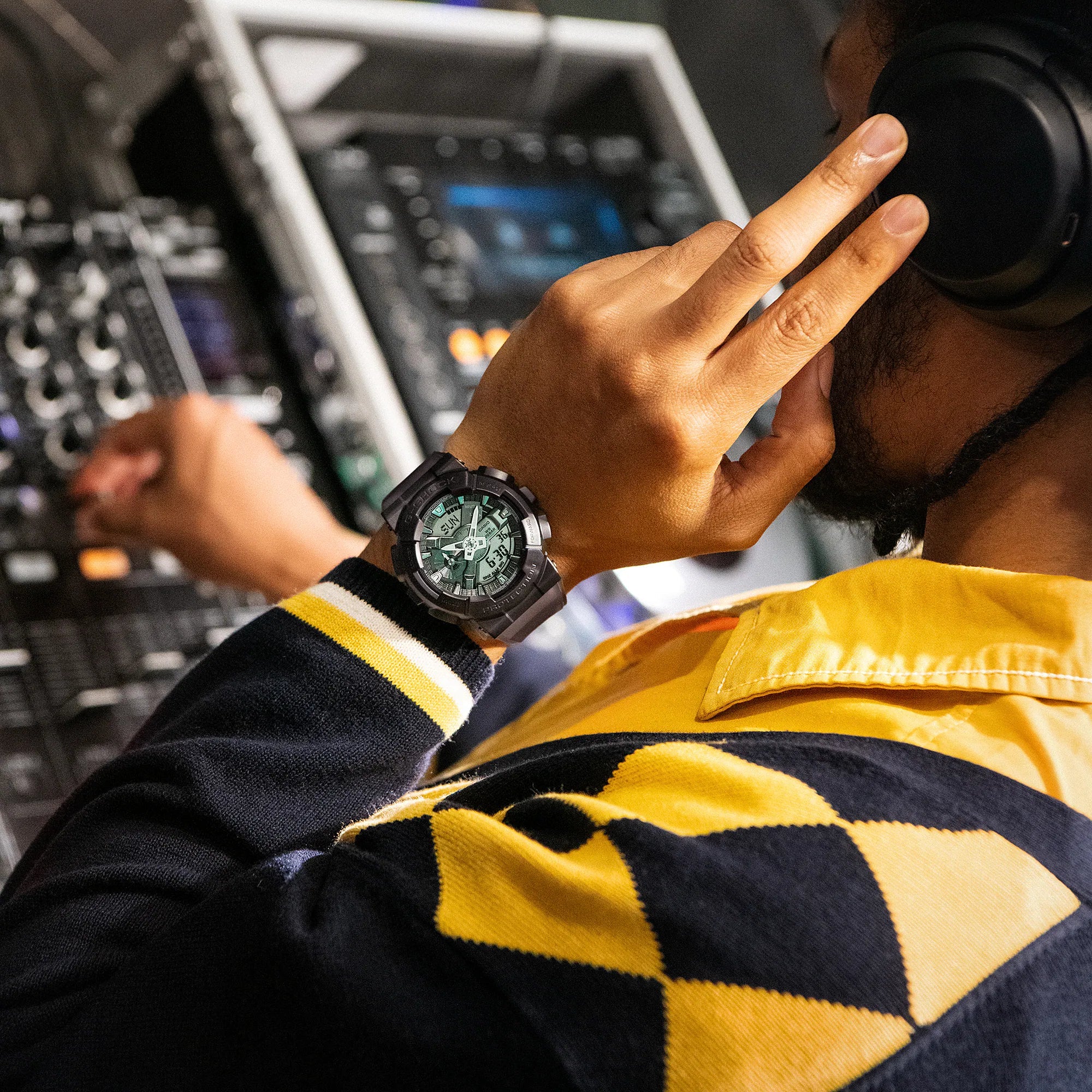 G-SHOCK GM-110MF-1ADR Metal-Covered