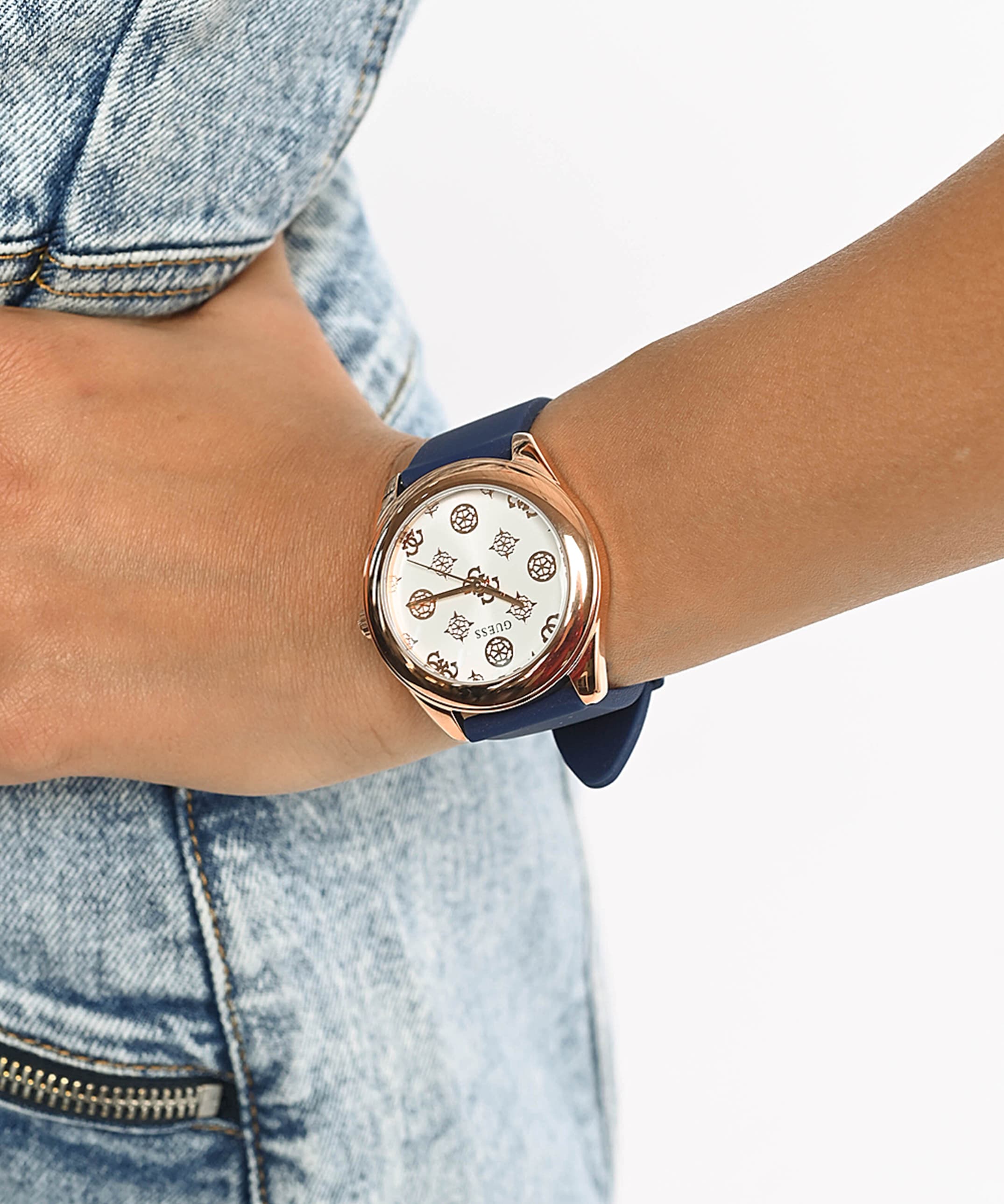 GUESS PEONY G GW0107L4