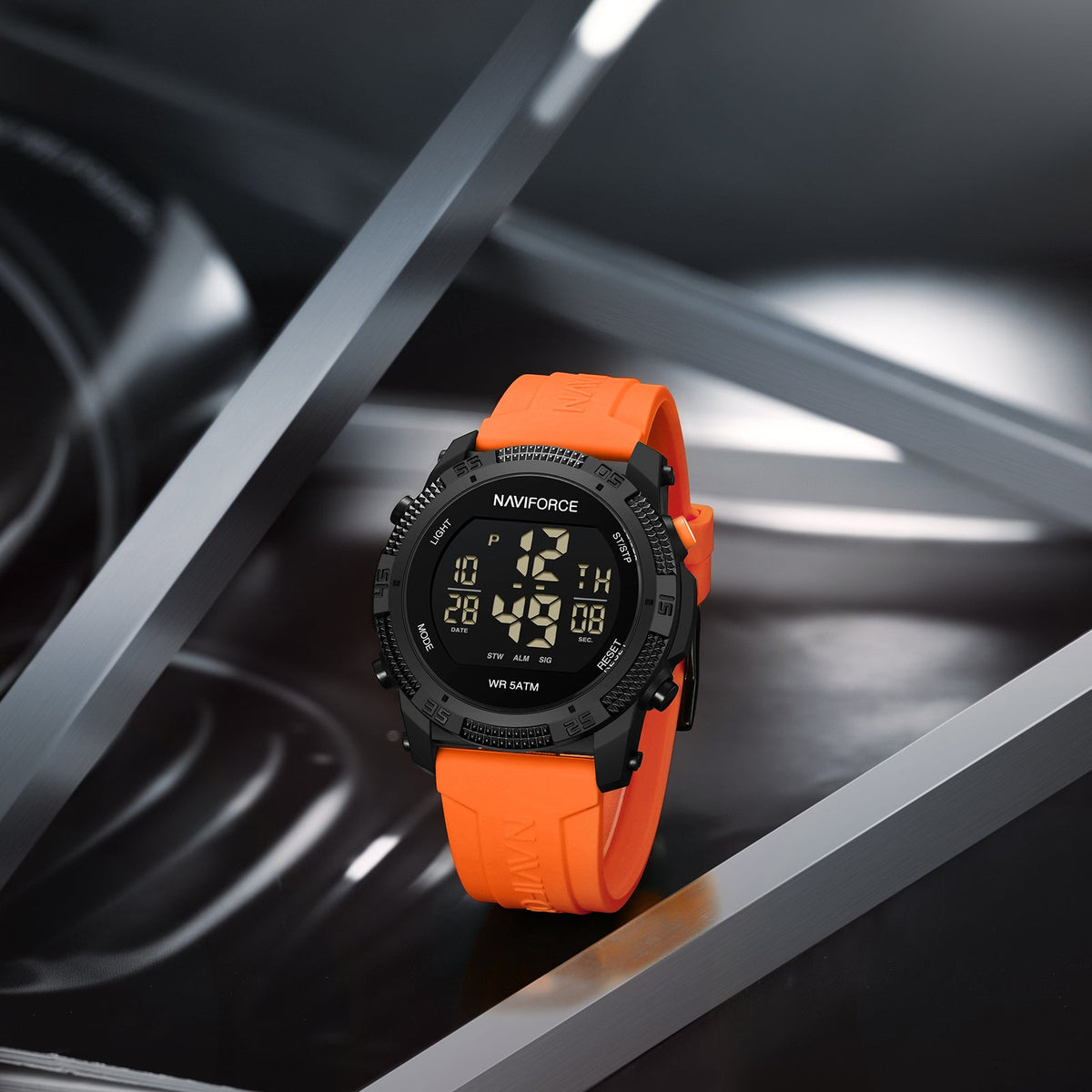 NAVIFORCE NF7104 B/O Men Watch