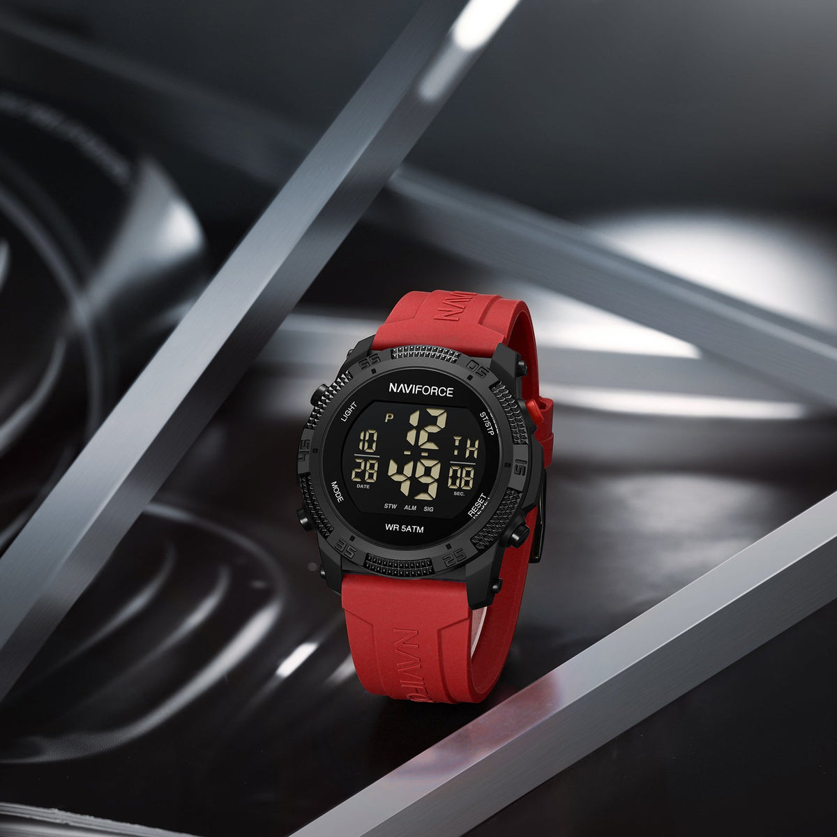 NAVIFORCE NF7104 B/R Men Watch