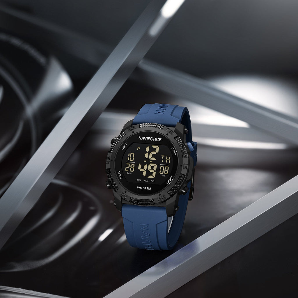 NAVIFORCE NF7104 B/BE Men Watch