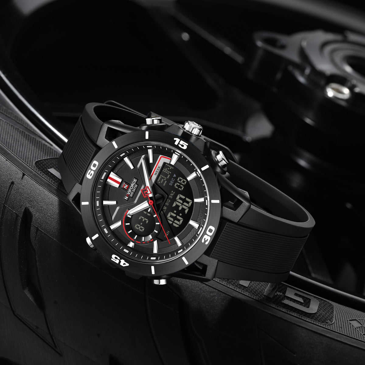 NAVIFORCE NF7135 B/B/B Men Watch