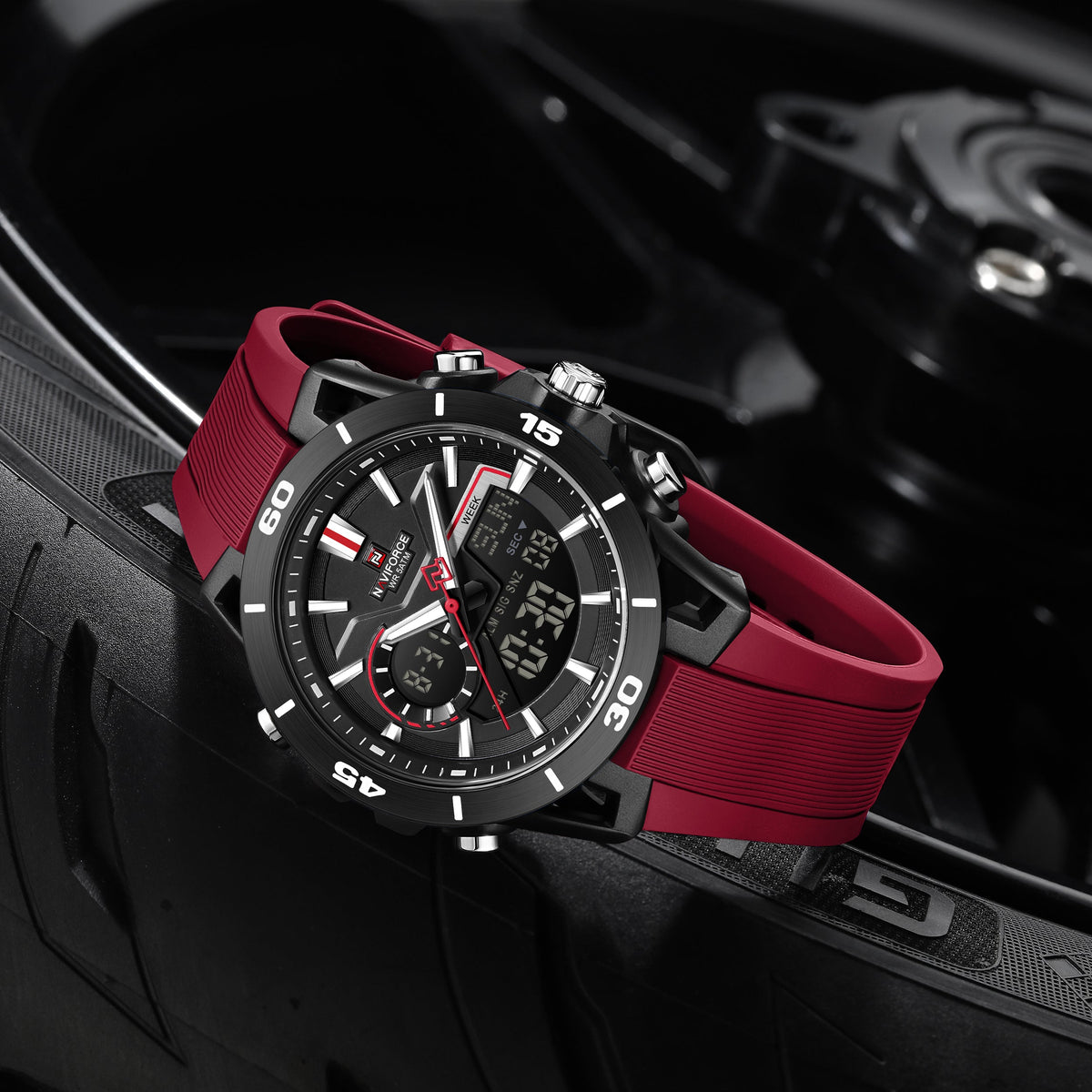 NAVIFORCE NF7135 B/B/R Men Watch