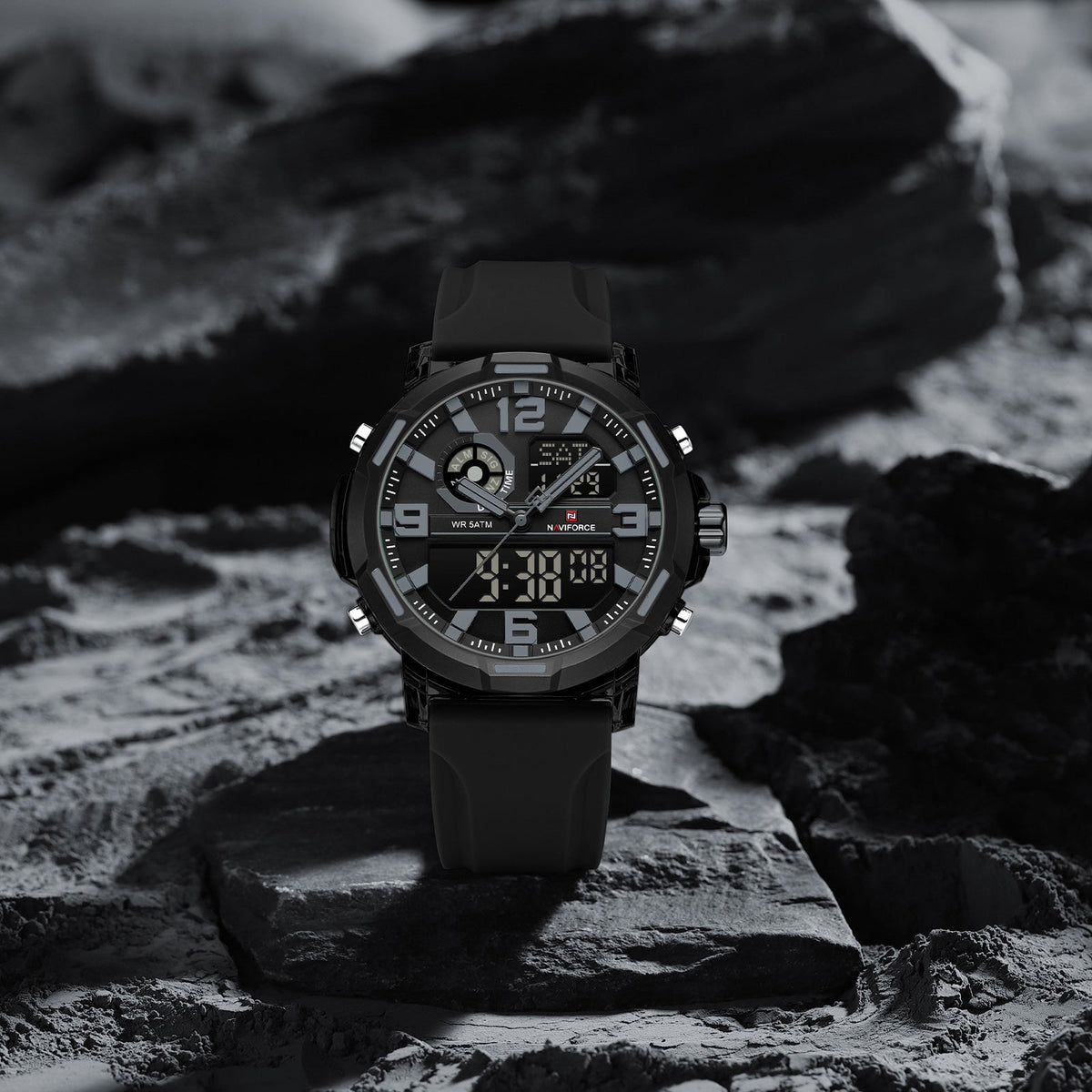 NAVIFORCE NF7130 B/TGY/B Men Watch