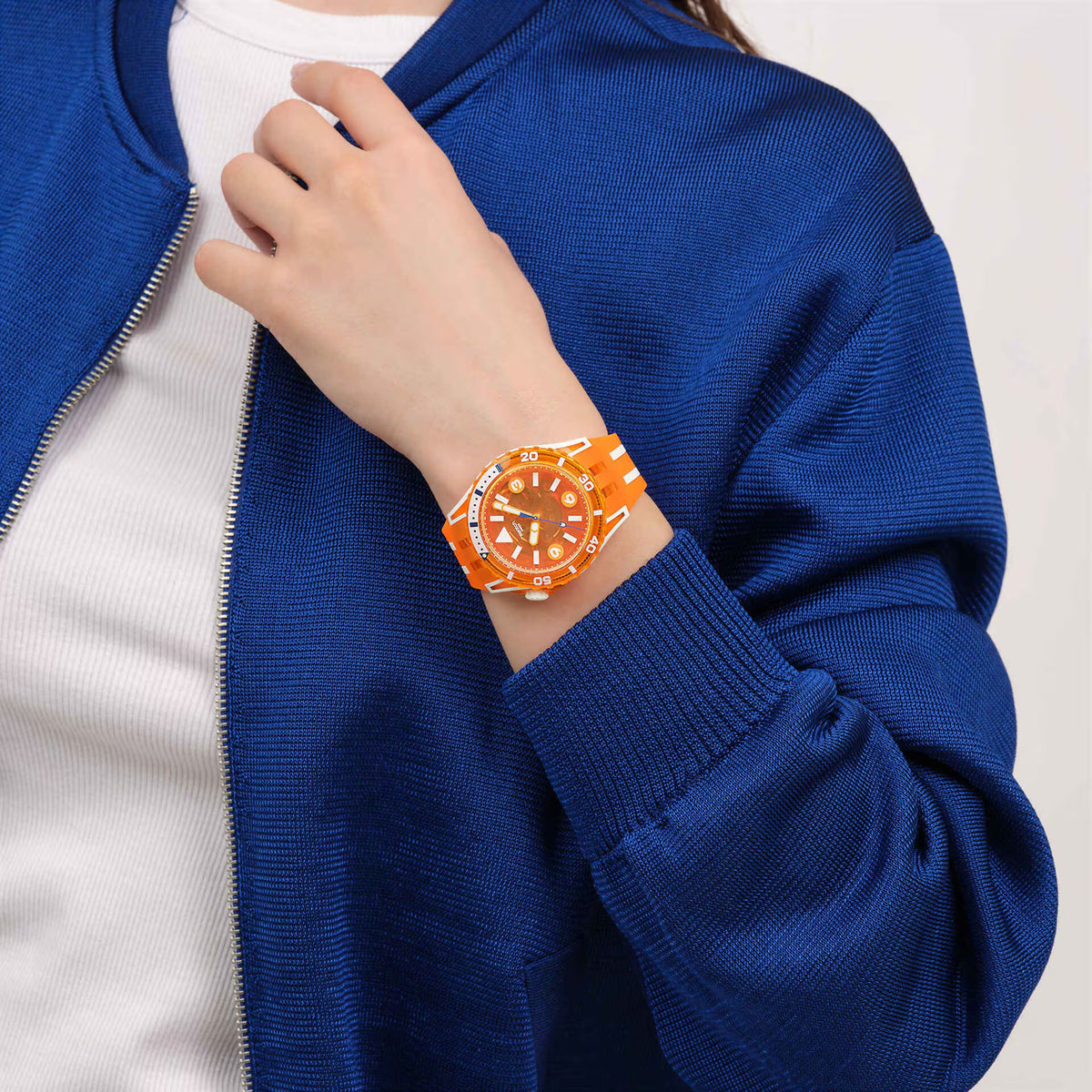 SWATCH PACIFIC SEA NETTLE SSCU09O100