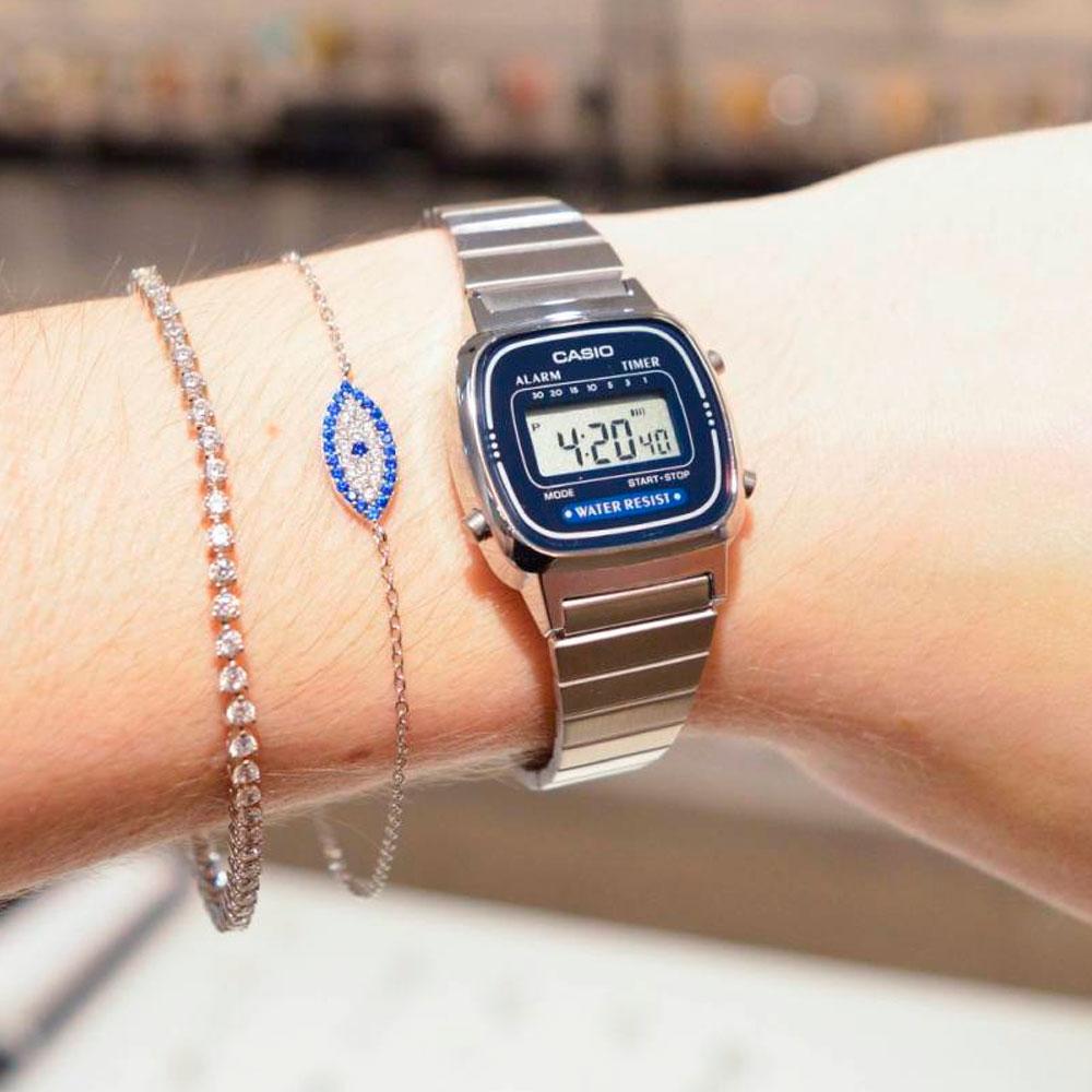 CASIO LA670WA-2DF Vintage Women Watch