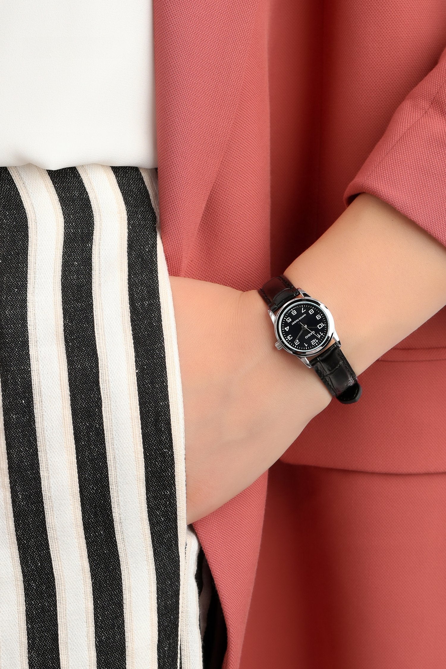 CASIO LTP-V001L-1BUDF Women Watch