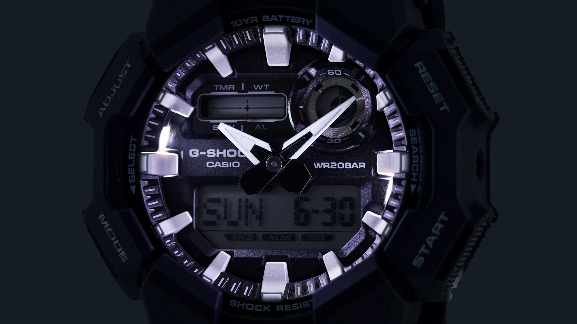 G-SHOCK GA-010-1ADR